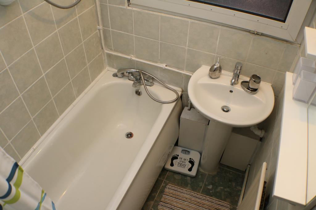 Kingward Apartment London Bagian luar foto